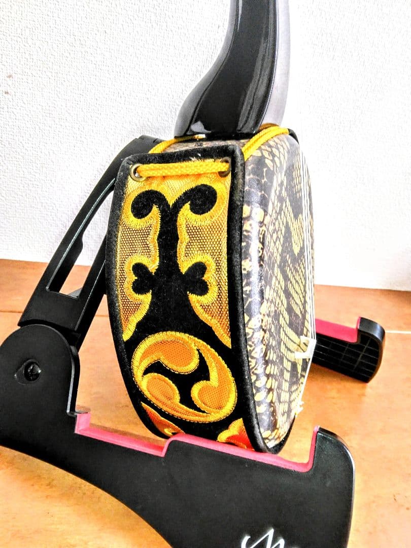 沖縄三線　人工皮　セミハードケース付き