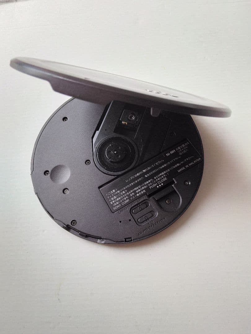 ◇◇SONY ソニー CDウォークマン D-EJ2000 動作品◇◇