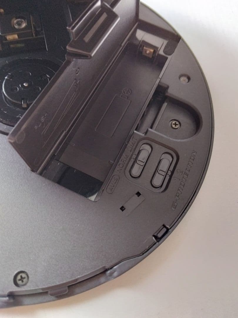 ◇◇SONY ソニー CDウォークマン D-EJ2000 動作品◇◇