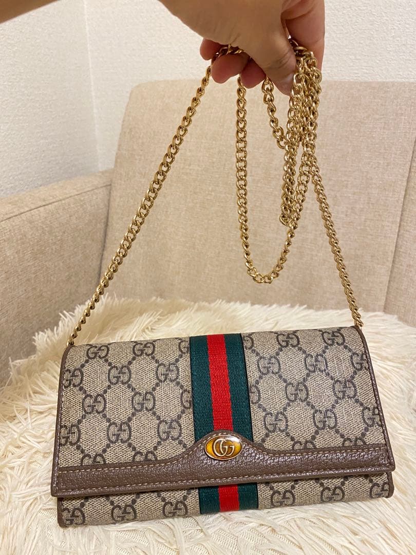 GUCCI GGキャンバス 長財布 チェーンストラップ