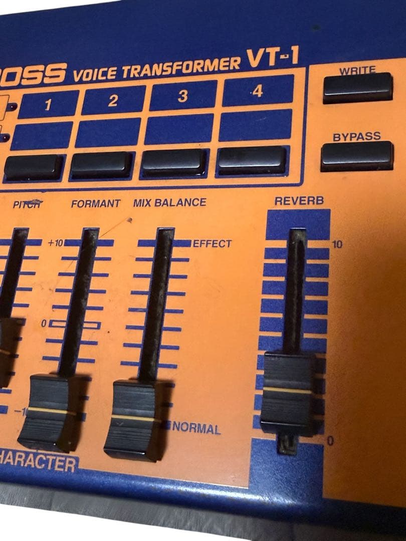 BOSS ボイストランスフォーマー VT-1 通電のみ確認済