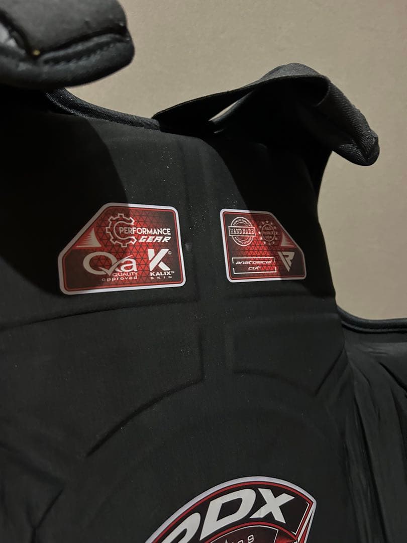 極美品ＲＤＸ正規品 ボディプロテクター マヤハイドレザー 衝撃吸収素材