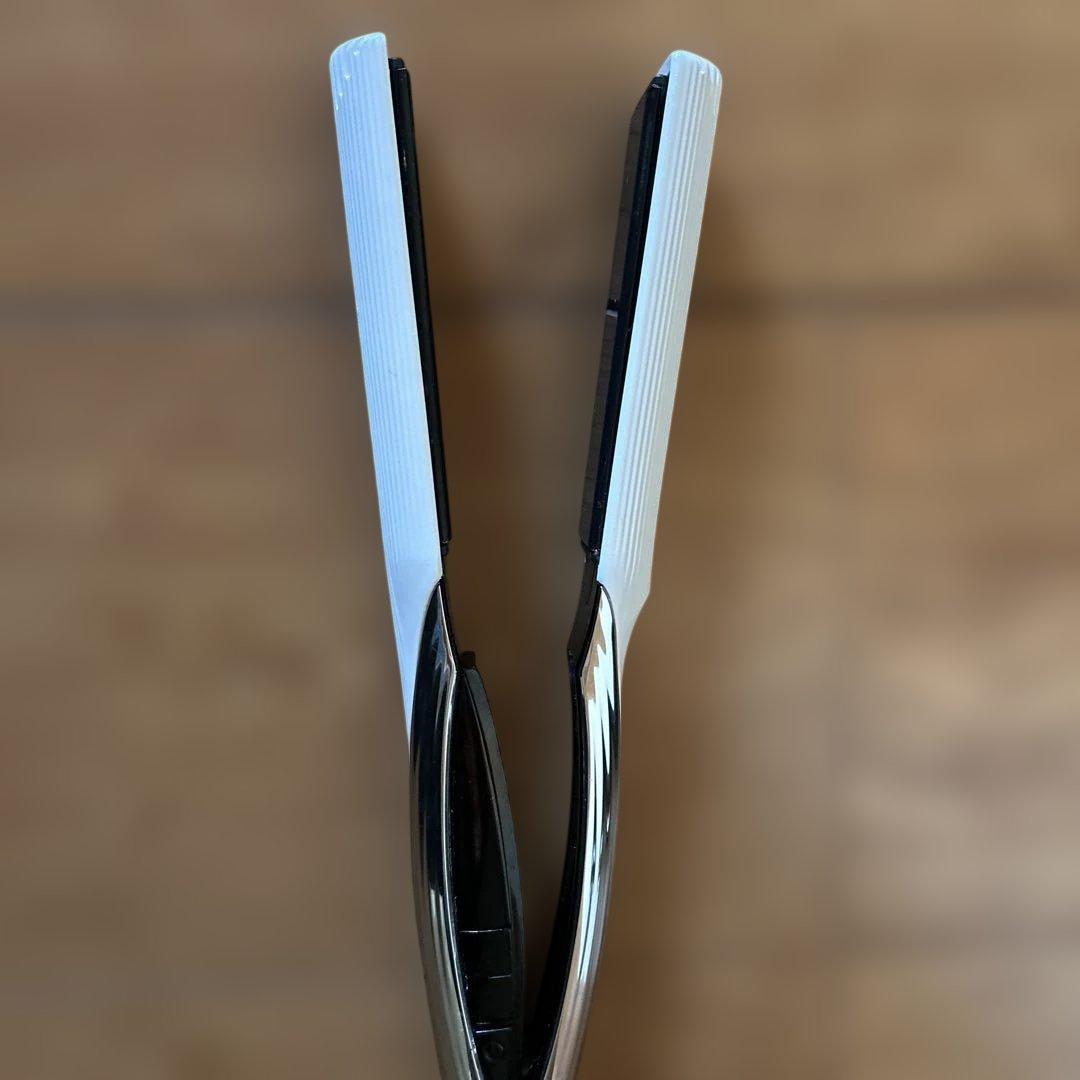 リファ　ストレートヘアアイロン ホワイト