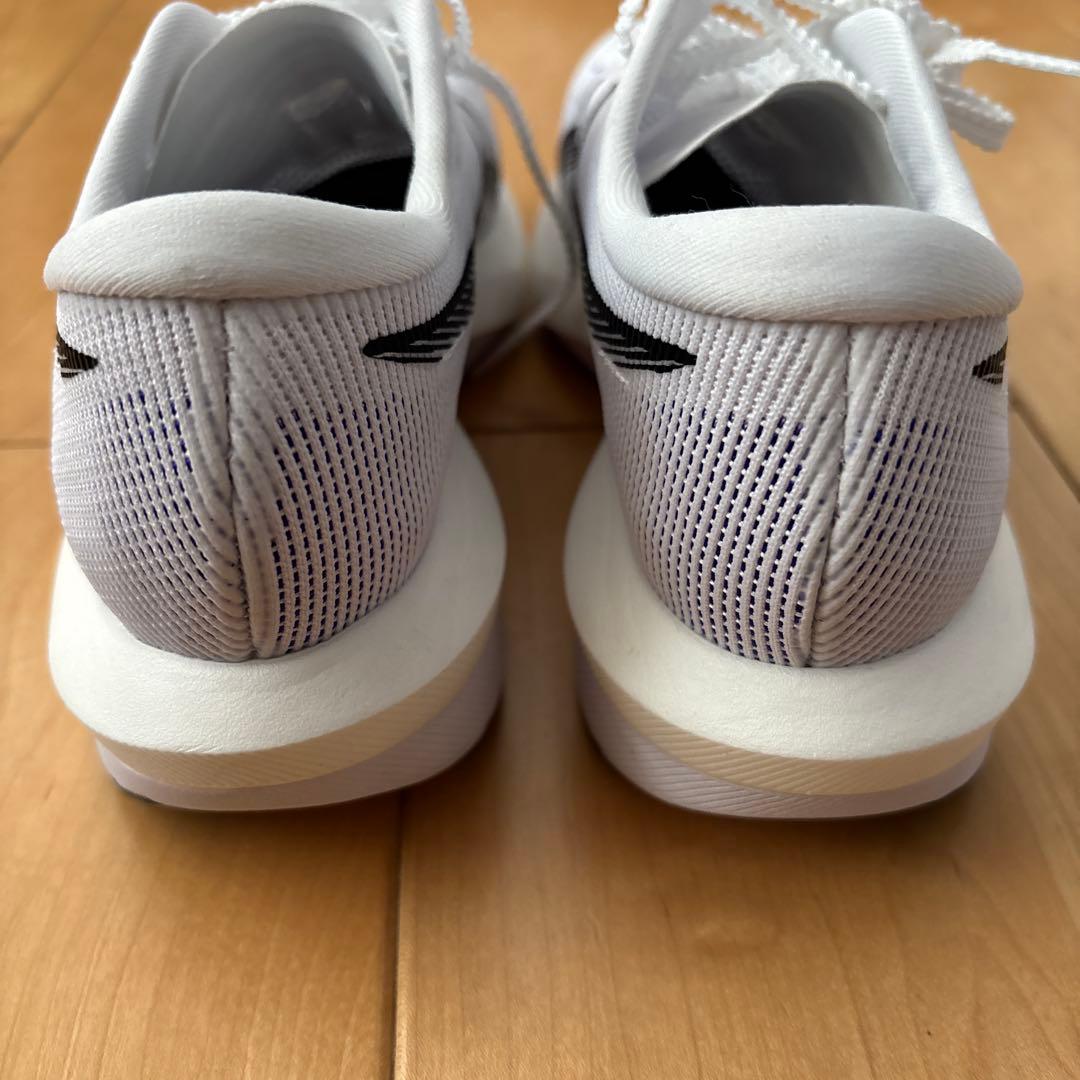 アシックス　MAGIC SPEED 5 ユニセックス24.5