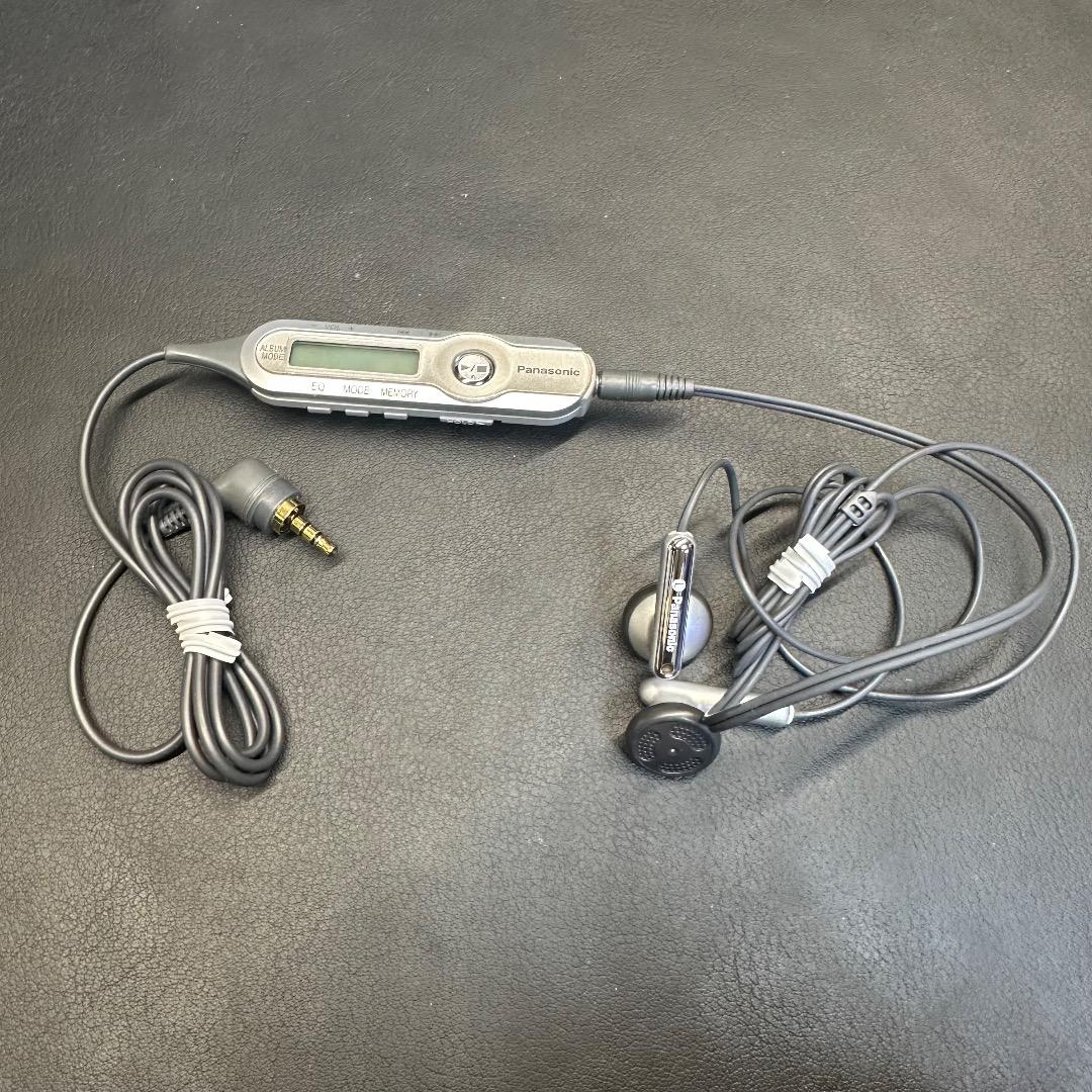 ♡Dc左1026 Panasonic ポータブルCDプレーヤー シルバー