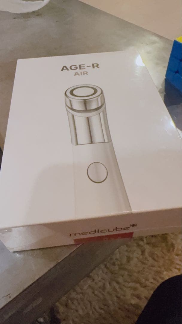 medicube AGE-R AIR 美顔器