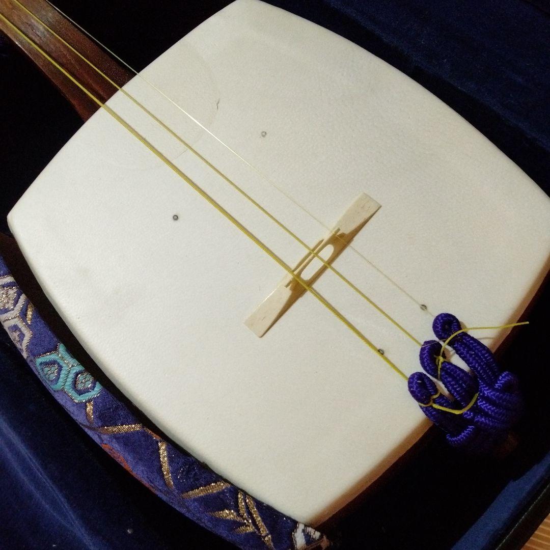 美品　三味線　　2.6cm ハードケース付き