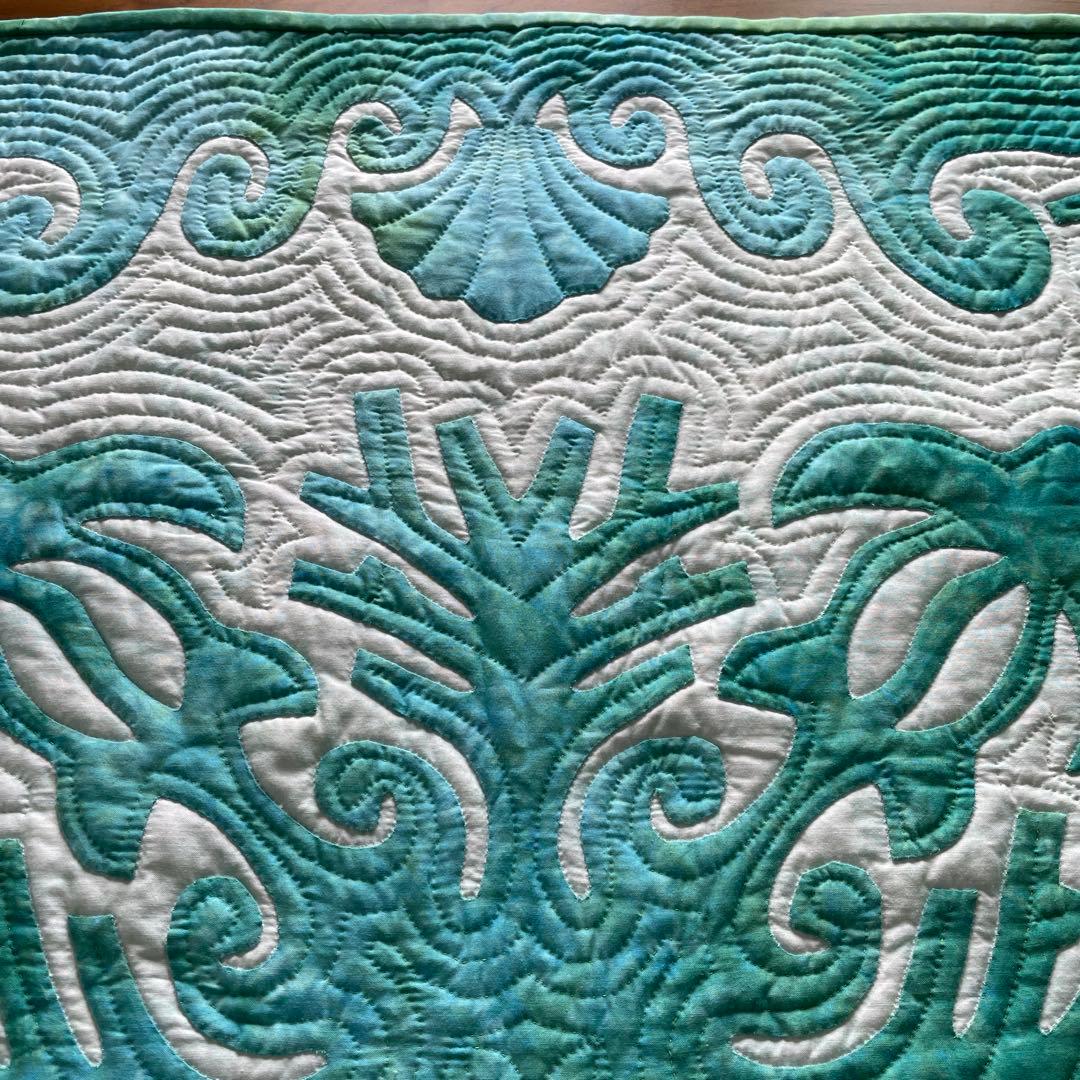 ハワイアンキルト タペストリー むらぞめエメラルドグリーン白柄