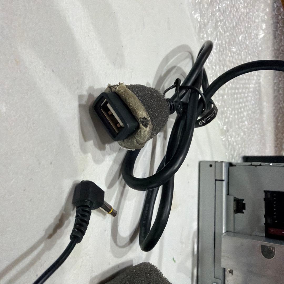 ダイハツ　DUK-W69D　ディスプレイオーディオ　DVD　Bluetooth