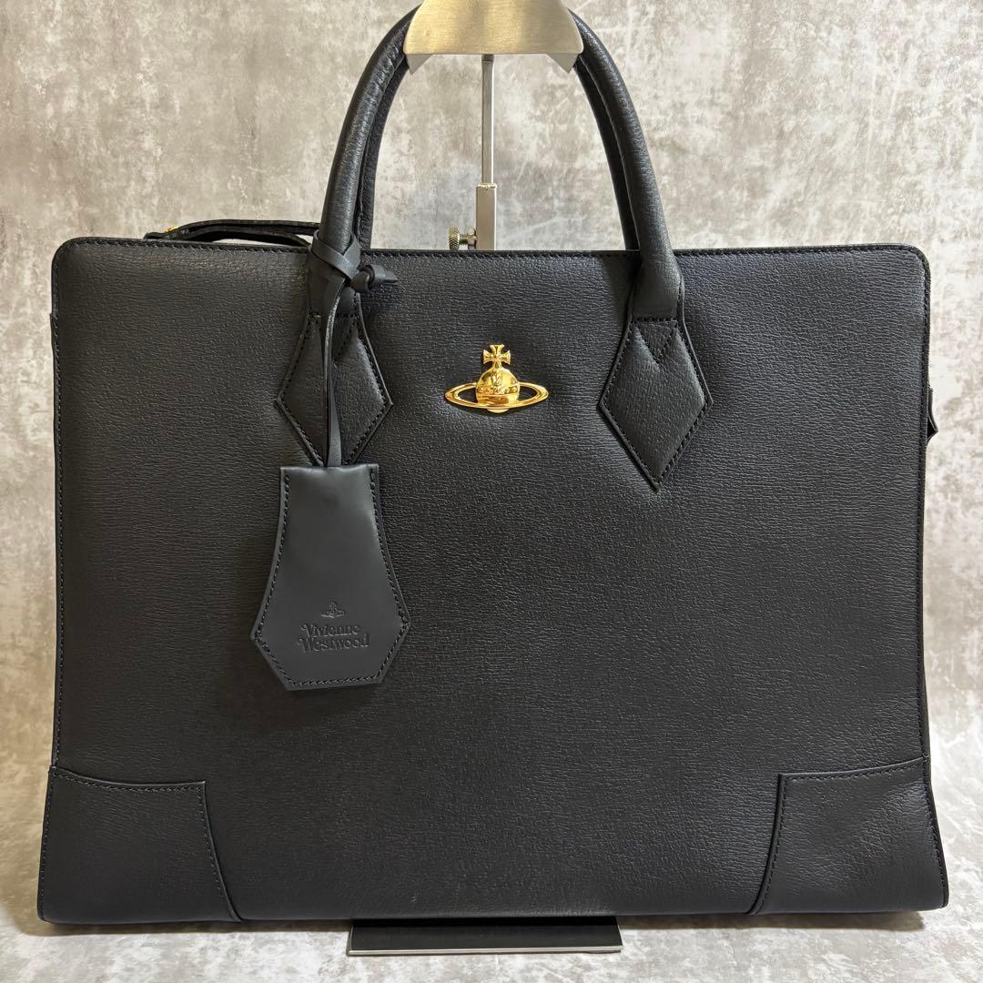 H21 Vivienne Westwood ビジネスバッグ　ブラック　チャーム付
