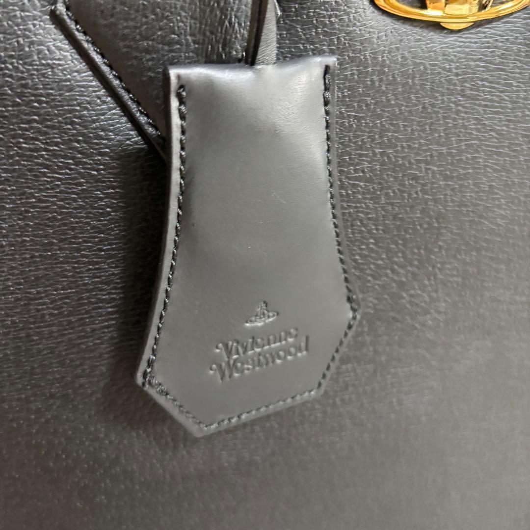H21 Vivienne Westwood ビジネスバッグ　ブラック　チャーム付