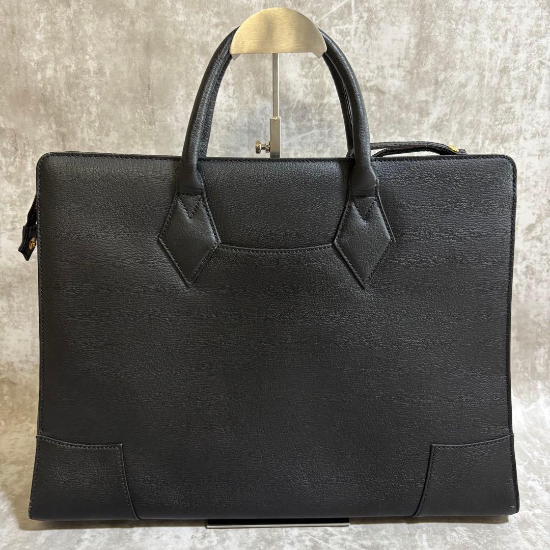 H21 Vivienne Westwood ビジネスバッグ　ブラック　チャーム付