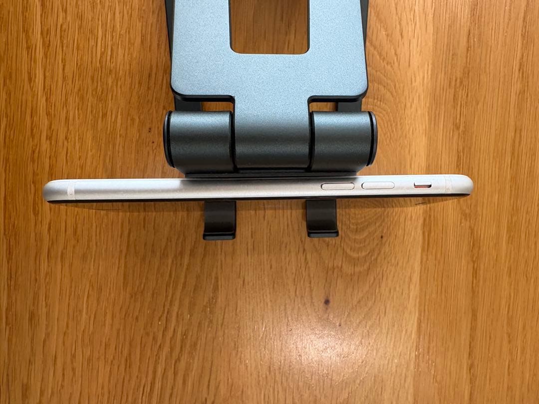 iPhone SE(第2世代) 64GB ホワイト