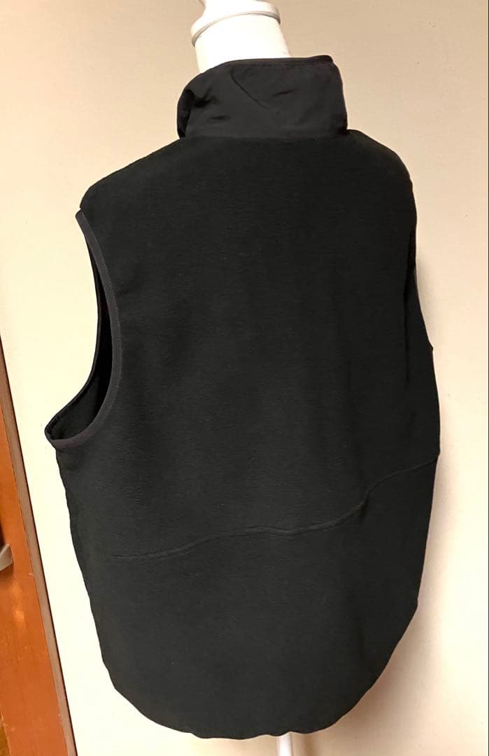 【超人気‼️】パタゴニア patagonia プルオーバーフリースベスト 黒 XL