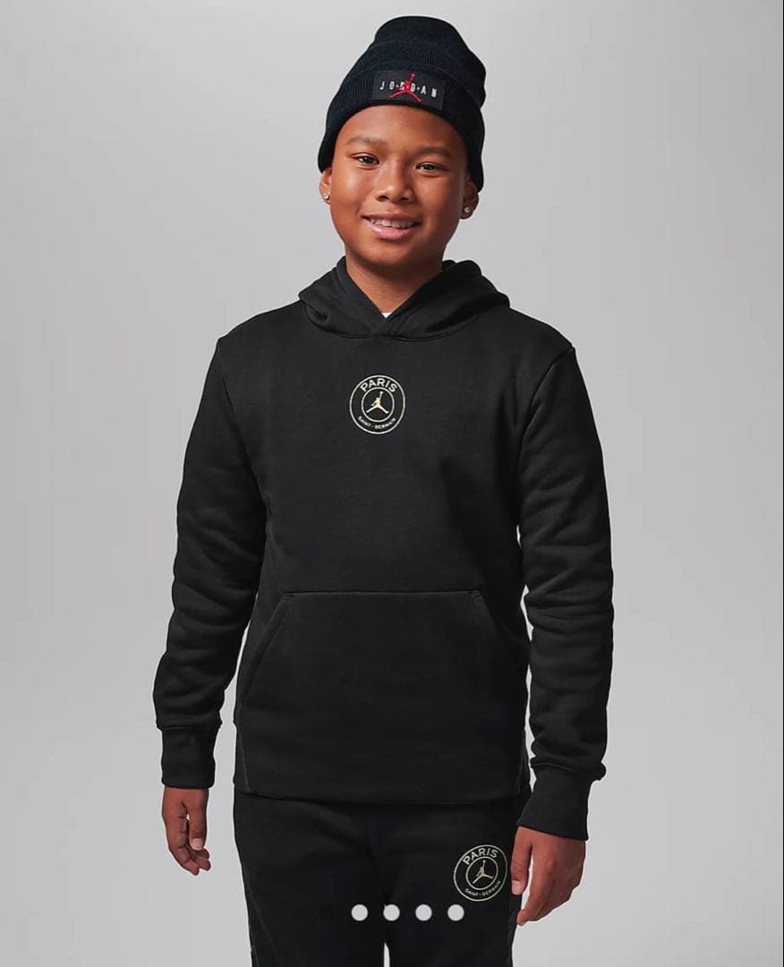 【新品】ジュニア　PSG パリサンジェルマン　フリースプルオーバー　セットアップ