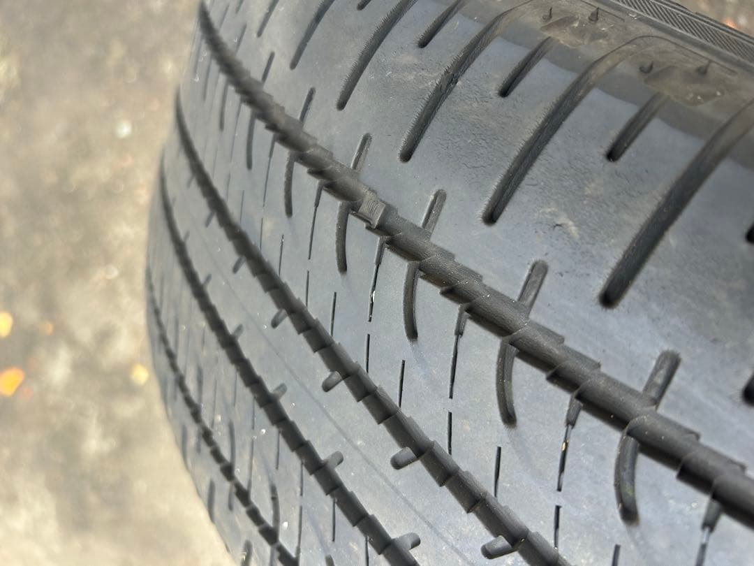 三菱デリカd5 純正タイヤホイール18インチ　4本セット