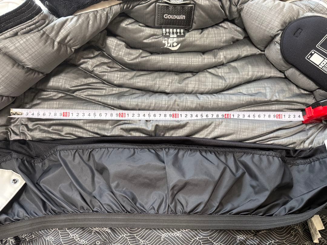 【あったかダウン】GOLDWIN ゴールドウインホワイト スキーウェア 男女共用