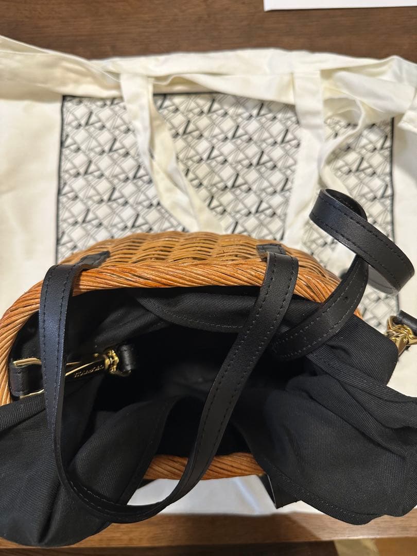 VIOLA d'ORO ラタンバッグ