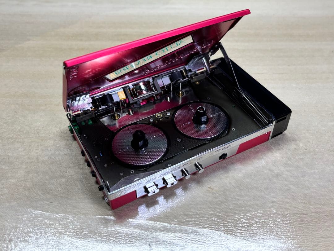 【希少】SONY ソニー WM-102 ウォークマン 純正ケース付　動作不安定