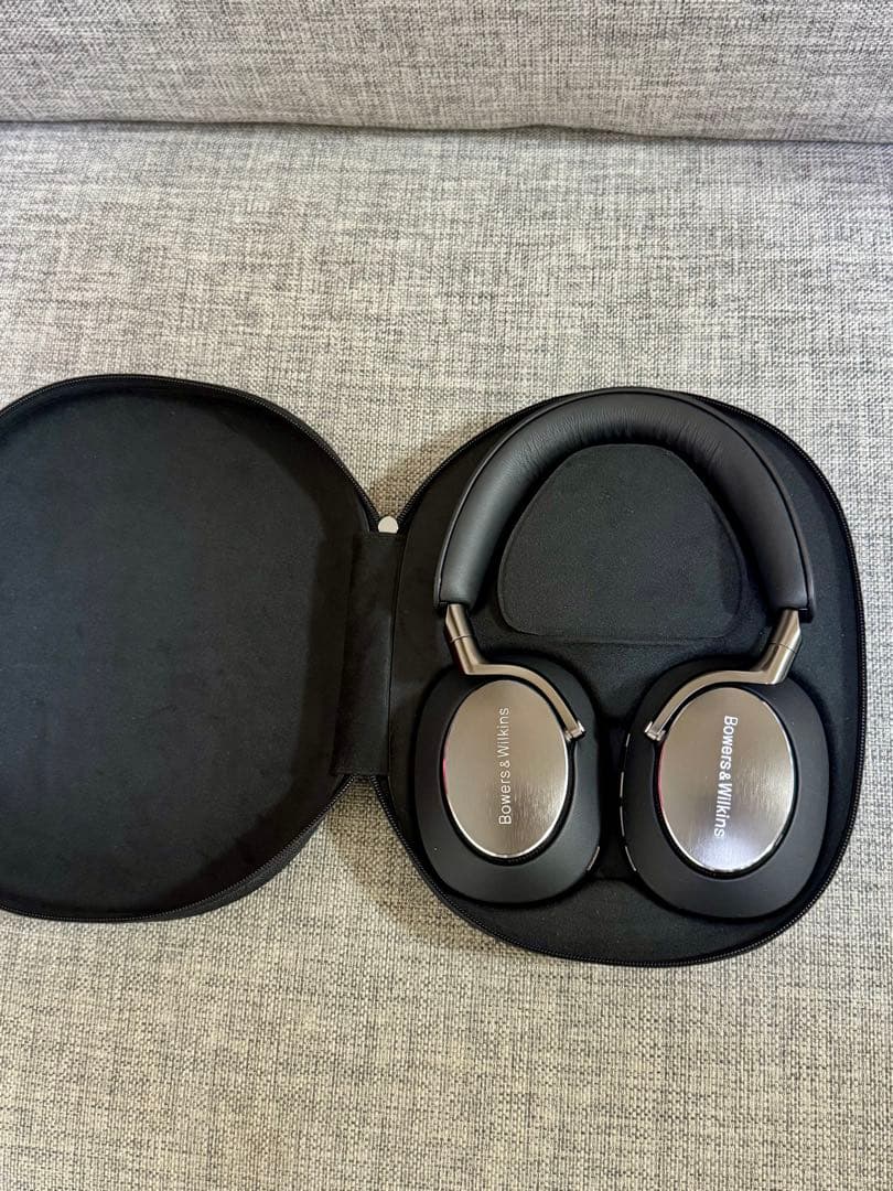(ほぼ新品)B&W Bowers&Wilkins Px8 ワイヤレス ヘッドホン