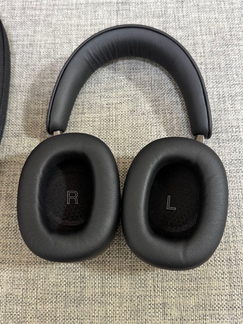 (ほぼ新品)B&W Bowers&Wilkins Px8 ワイヤレス ヘッドホン