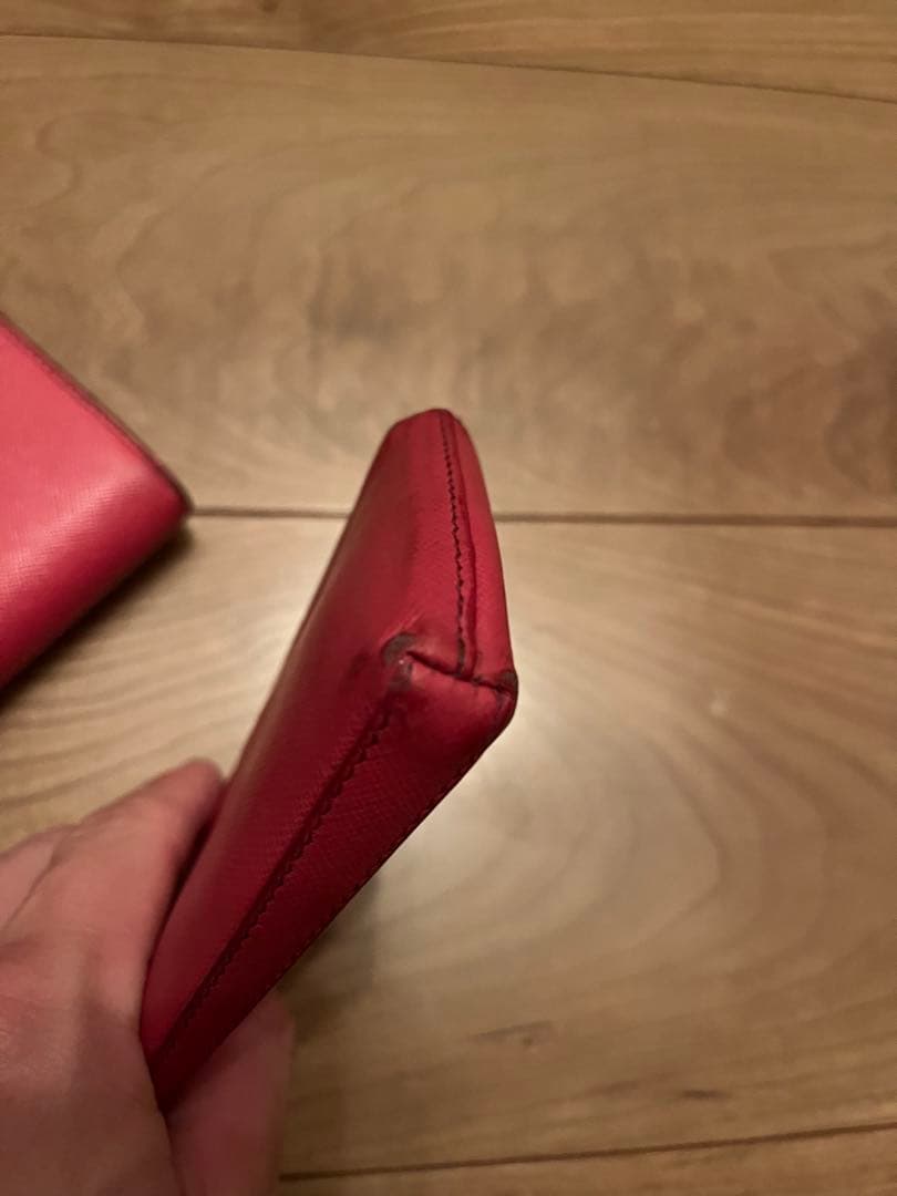 PRADA 赤 長財布と小銭入れセット