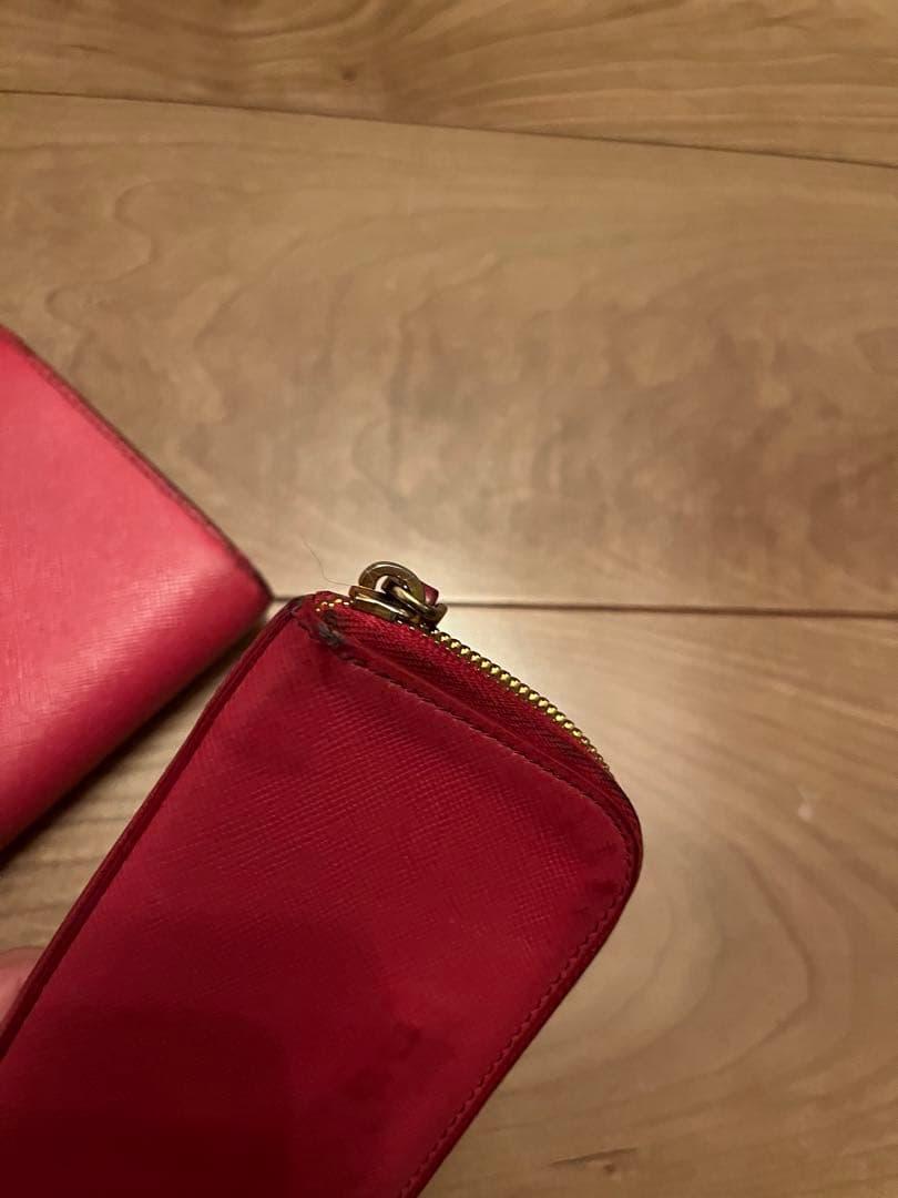 PRADA 赤 長財布と小銭入れセット