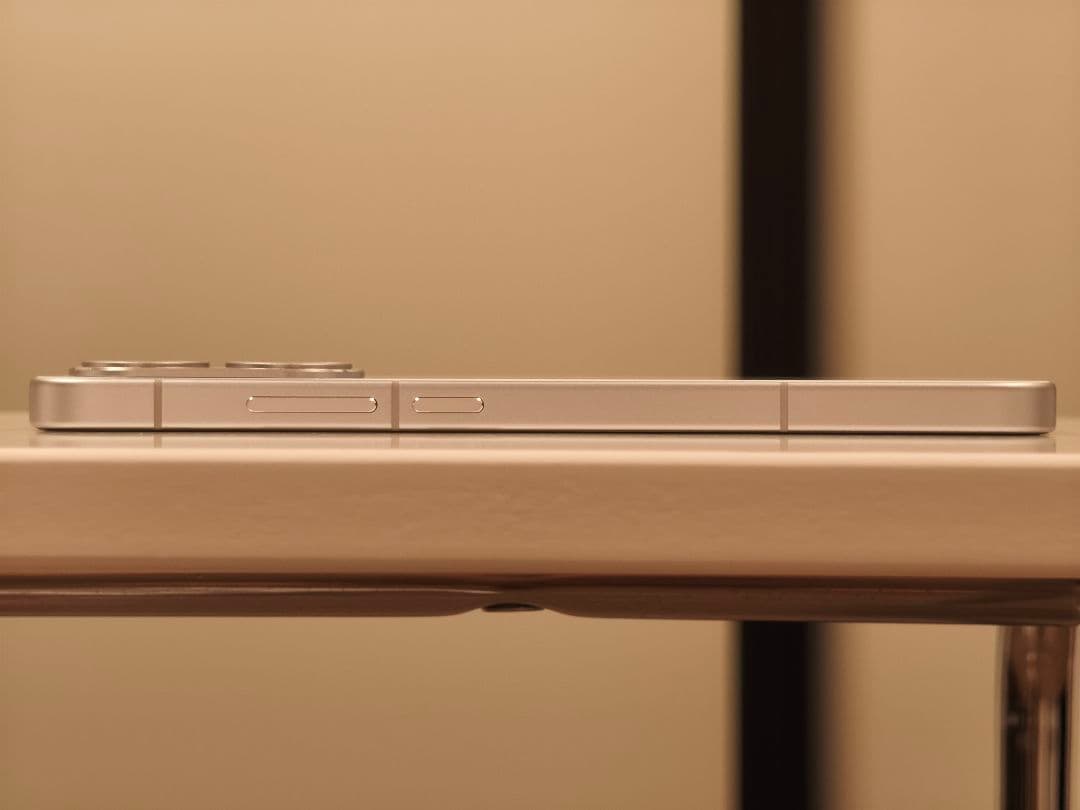 極美品/電池100% Redmi Turbo 4 Pro 12/256 ホワイト