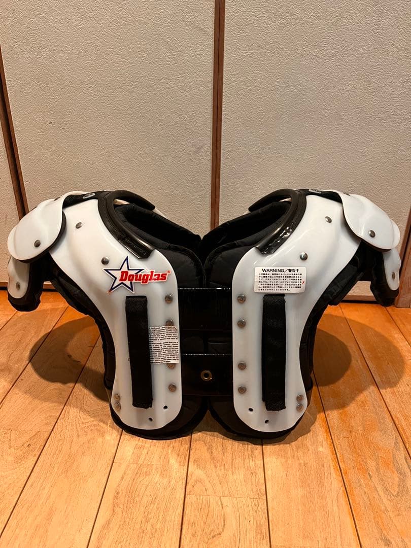 アメフト　ダグラス ショルダーパッド CP 69