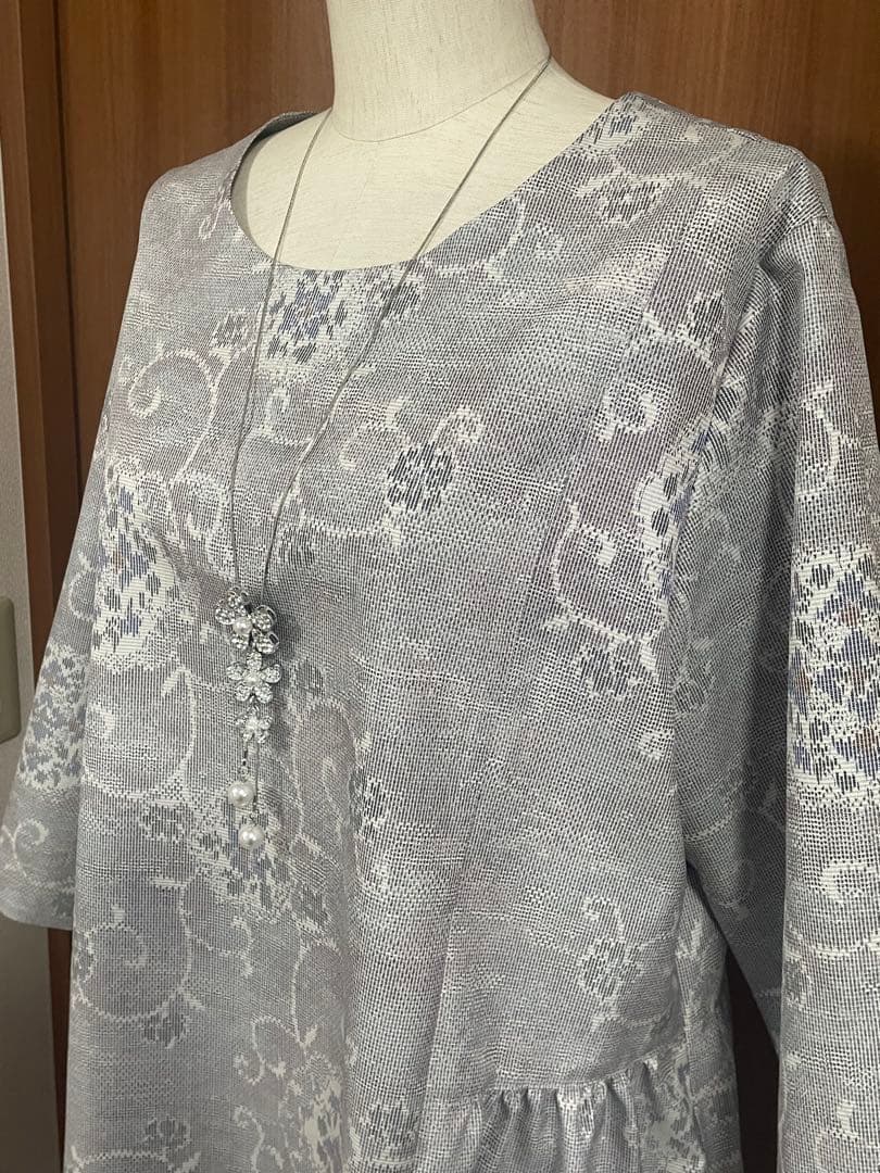 着物リメイク☆463白大島紬脇ギャザーワンピース／サイズL～LL