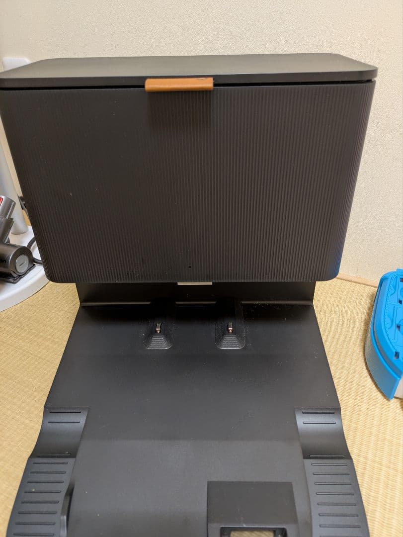 極美品　iRobot Roomba j7+ ルンバ　アイロボット　ロボット掃除機