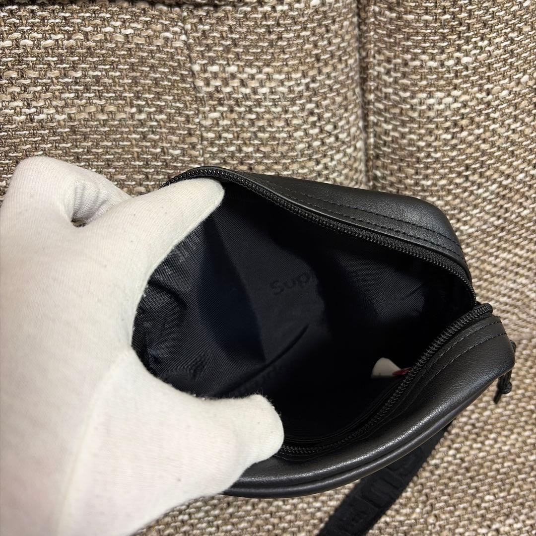 Supreme レザーショルダーバッグ