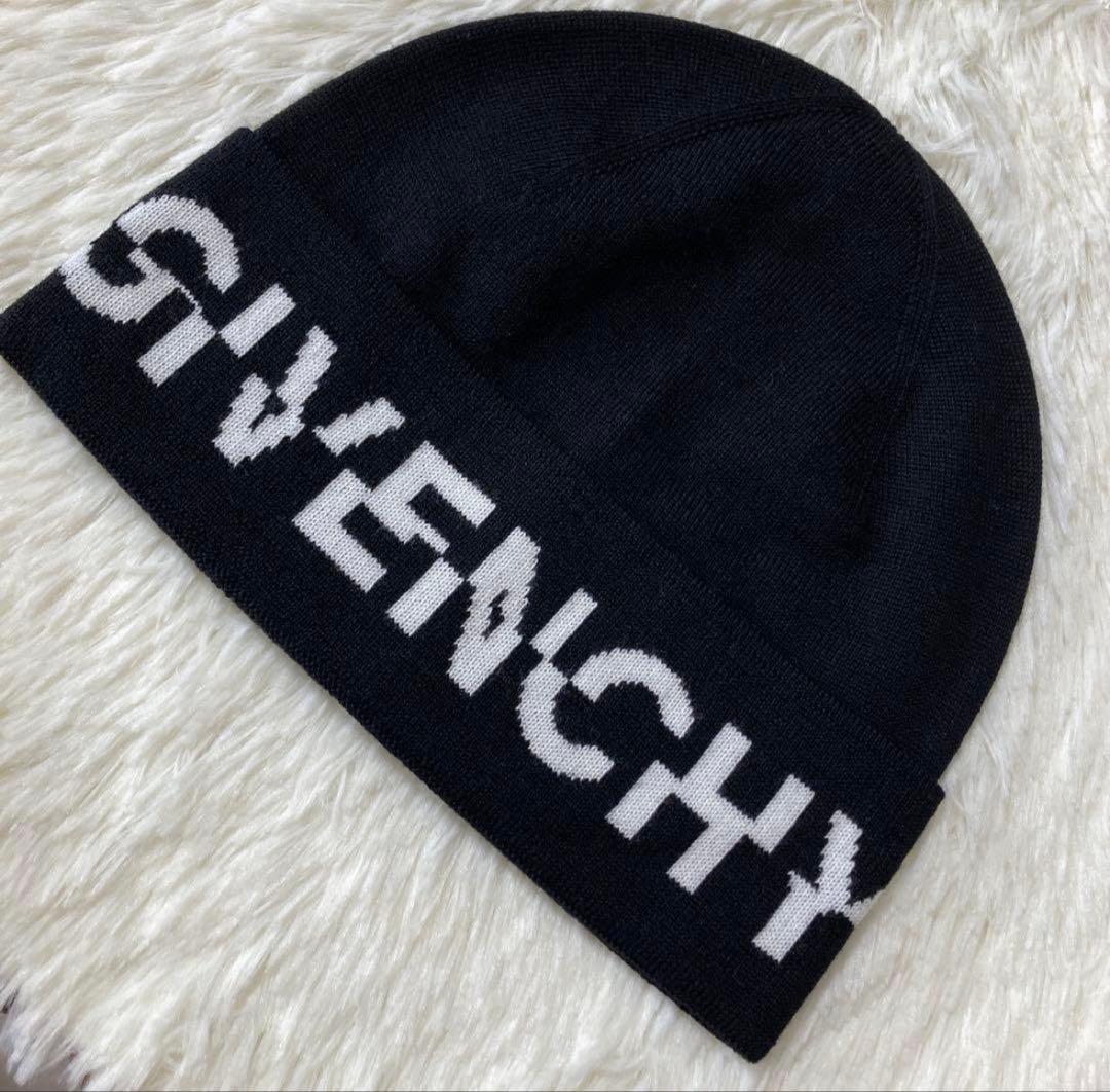 GIVENCHY ブラック ビーニー