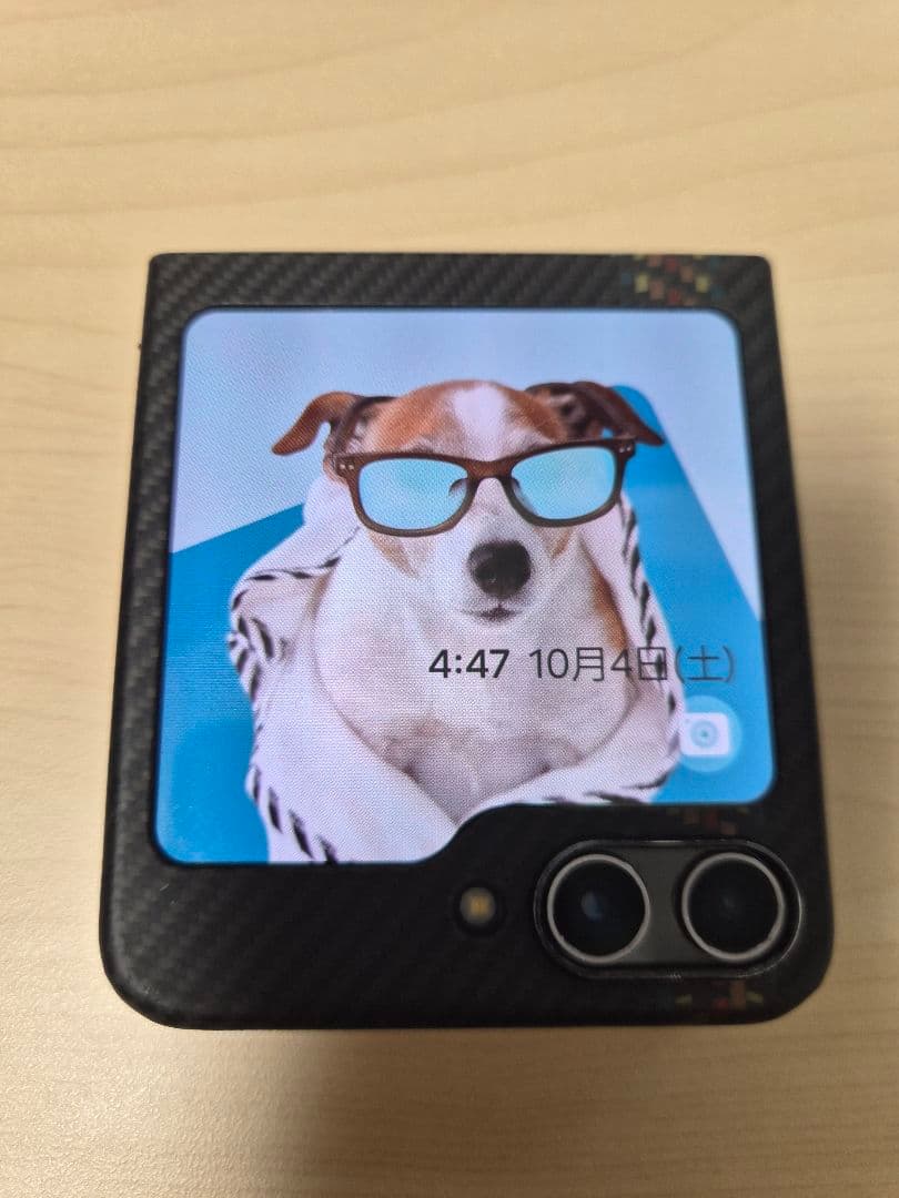 Samsung Galaxy Z Flip5 ブラック カバー付き