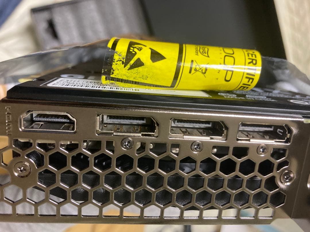 動作良好　GeForce RTX 4070 12GB