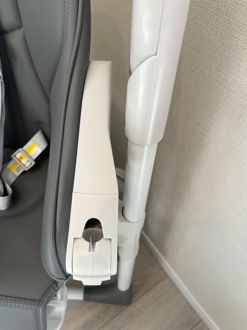 【美品】スモルビ　ハイ&ローのびのびベビーチェア