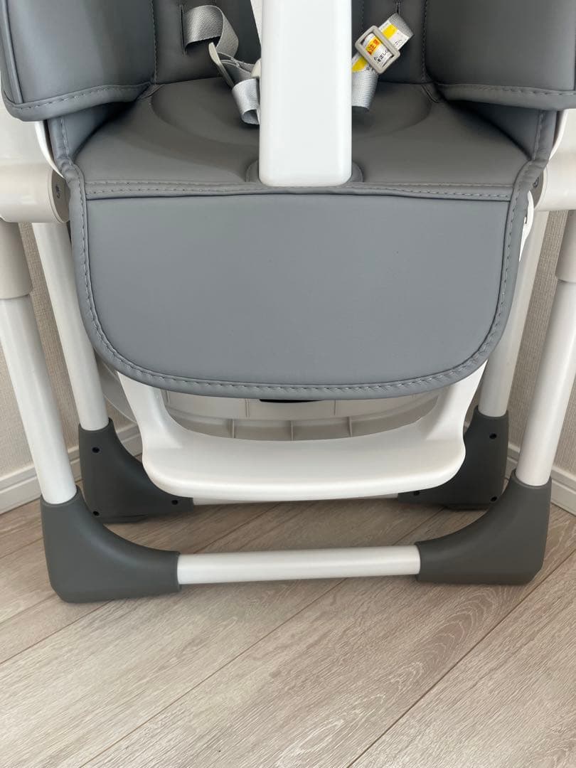 【美品】スモルビ　ハイ&ローのびのびベビーチェア