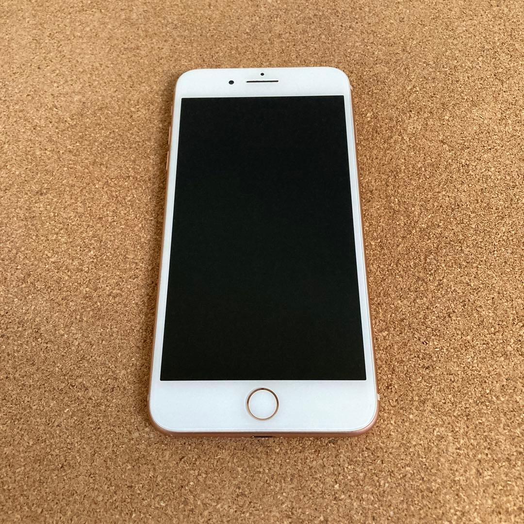 3929 美品☆電池新品☆iPhone8Plus 64GB SIMフリー☆