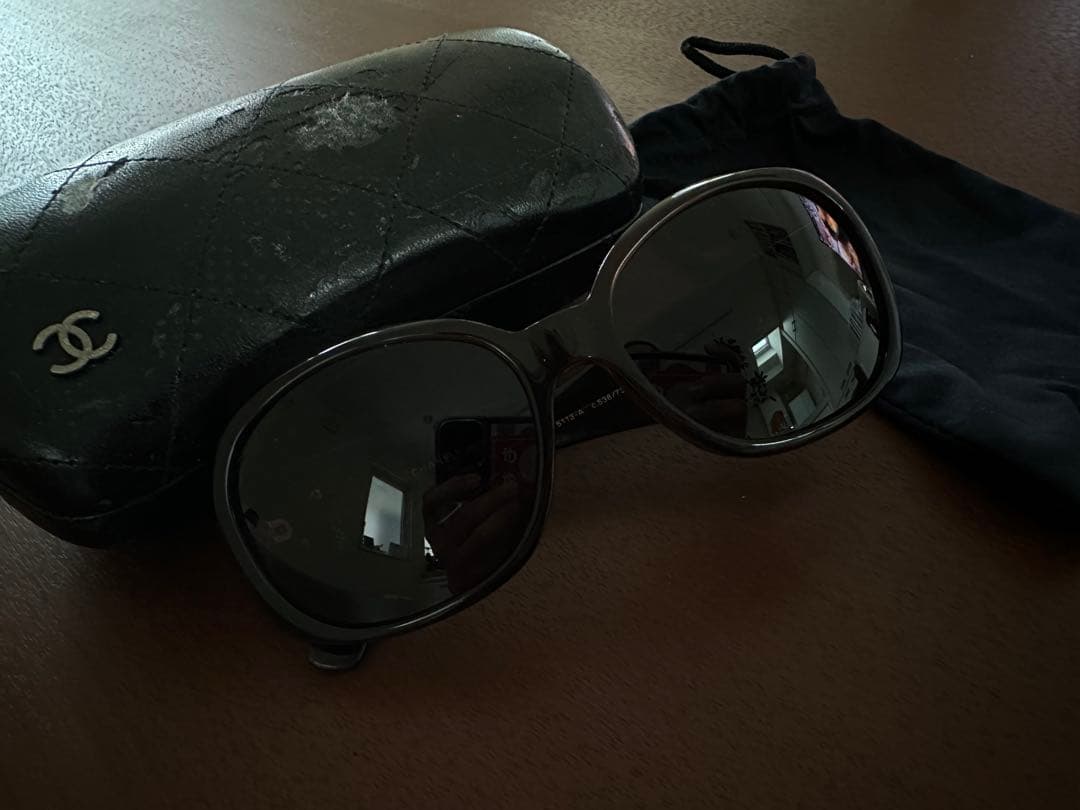 CHANELカメリア サングラス