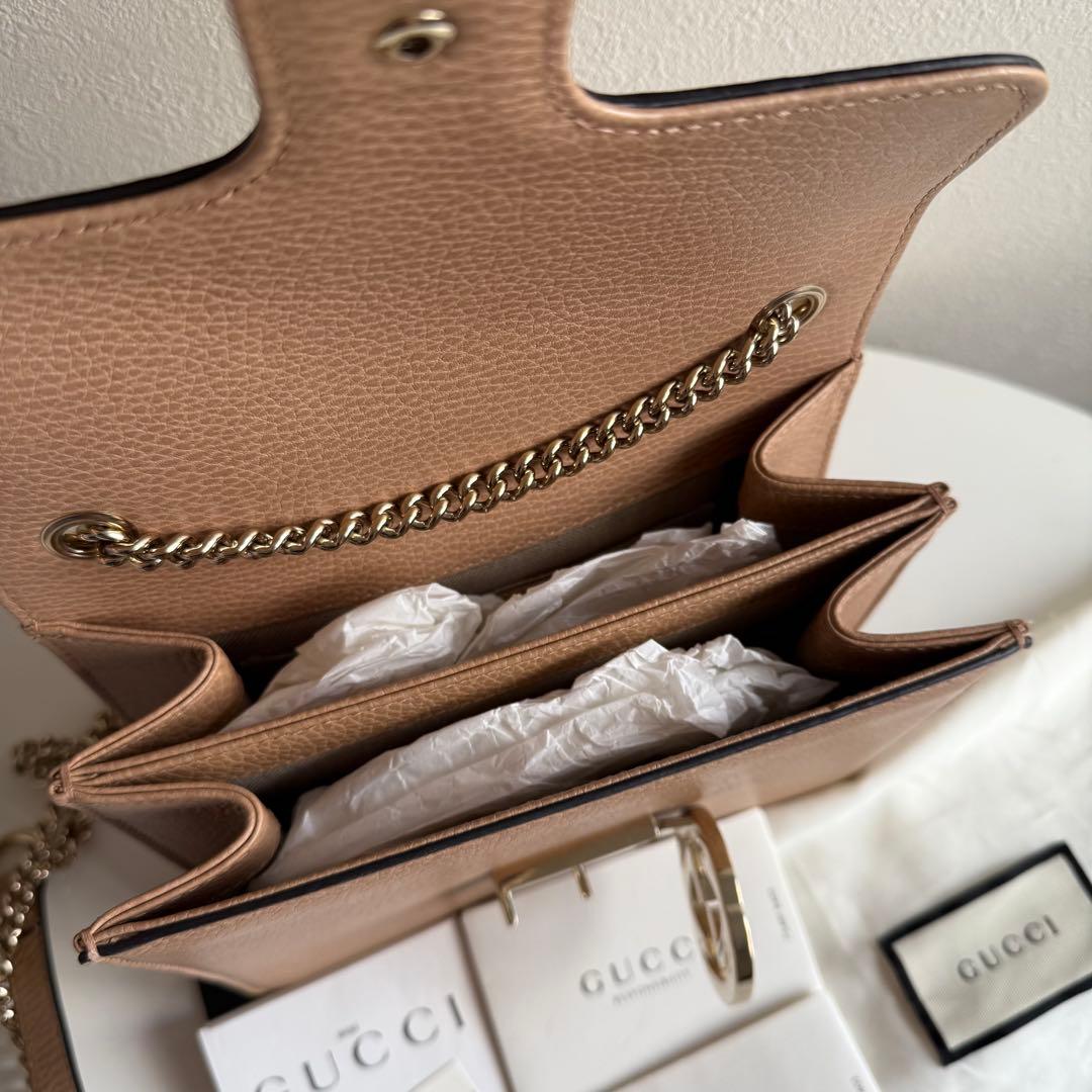 GUCCI ベージュ インターロッキング Gチェーン ショルダーバッグ