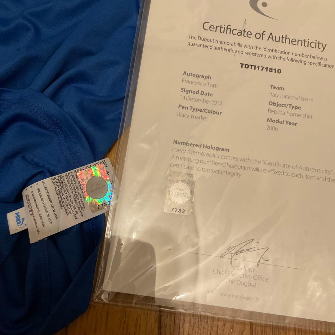 記念グッズ Francesco Totti Signed shirt Azzuri 2006