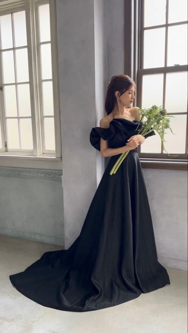 ドレスプロダクション　オフショルダー Aラインドレス ブラック（W274BK）