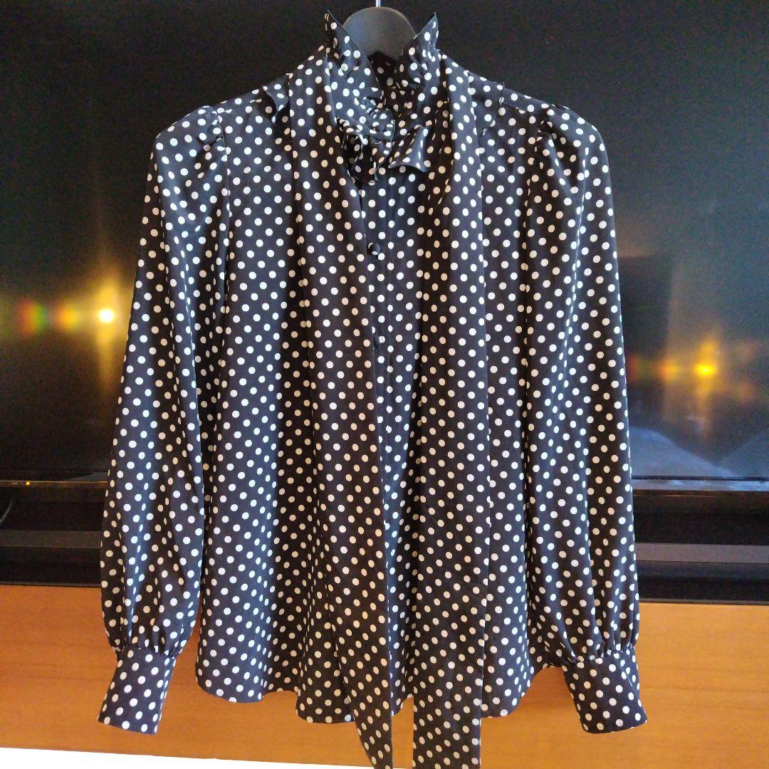 極美品 LOULOU WILLOUGHBY デシンドットフリルボウタイブラウス黒