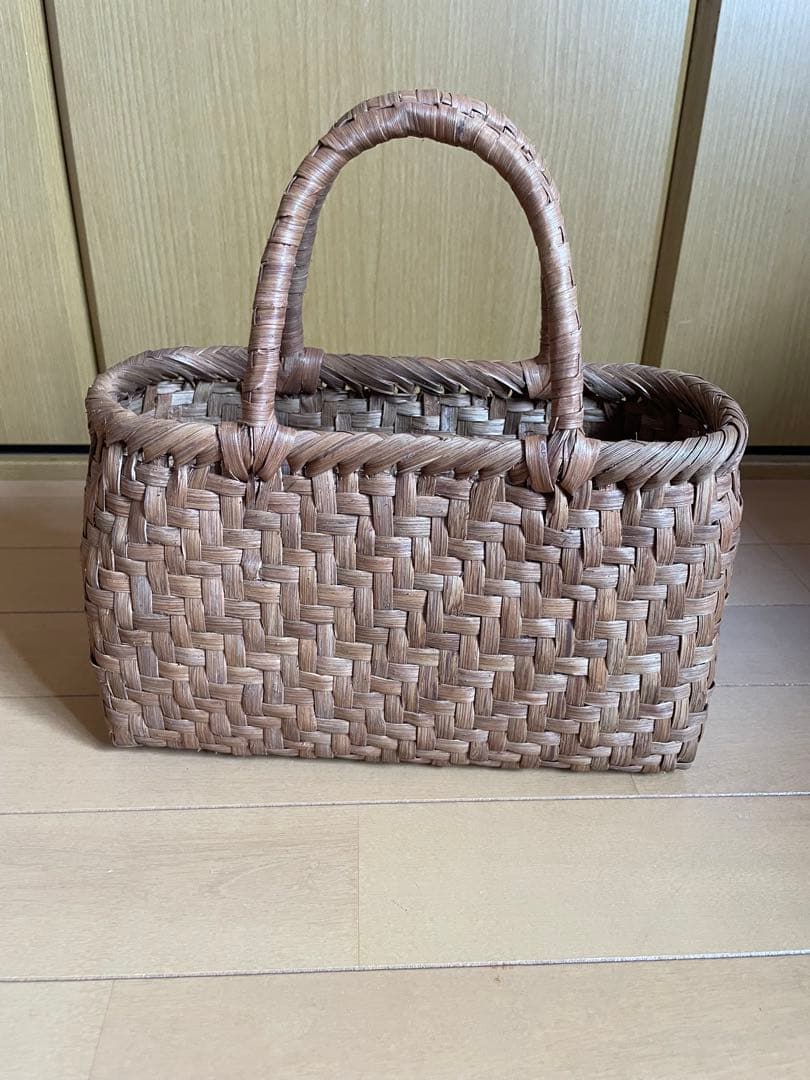 新品　山葡萄　かごバッグ　網代編み