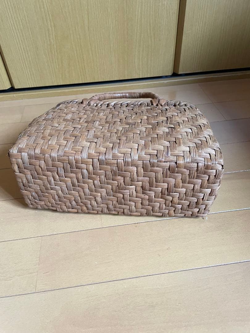 新品　山葡萄　かごバッグ　網代編み