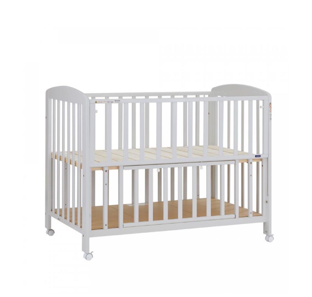 大垣市引取希望　カトージ ベビーベッド ハイタイプ 120*70 グレー