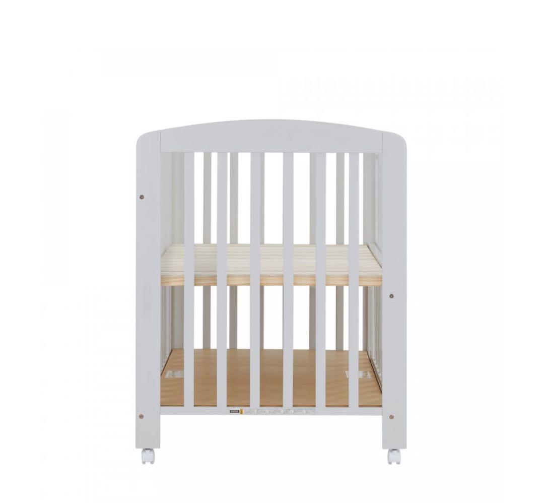 大垣市引取希望　カトージ ベビーベッド ハイタイプ 120*70 グレー