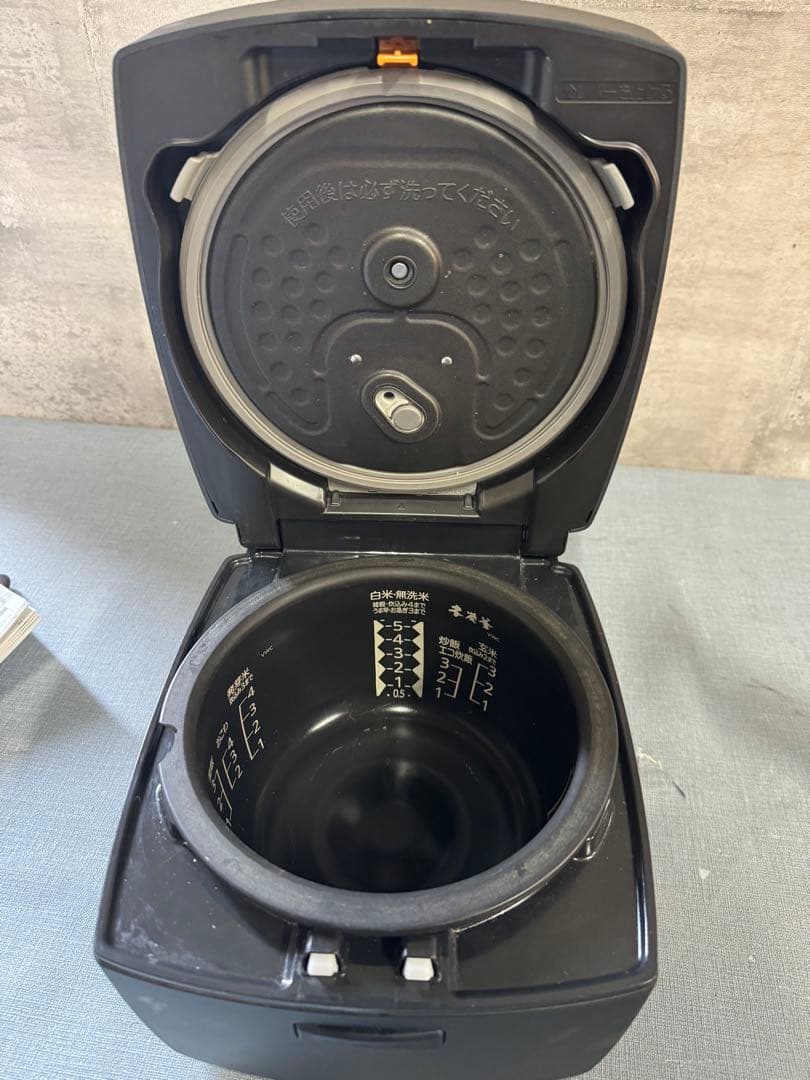 ☆Mitsubishi Electric IHジャー炊飯器 ブラック