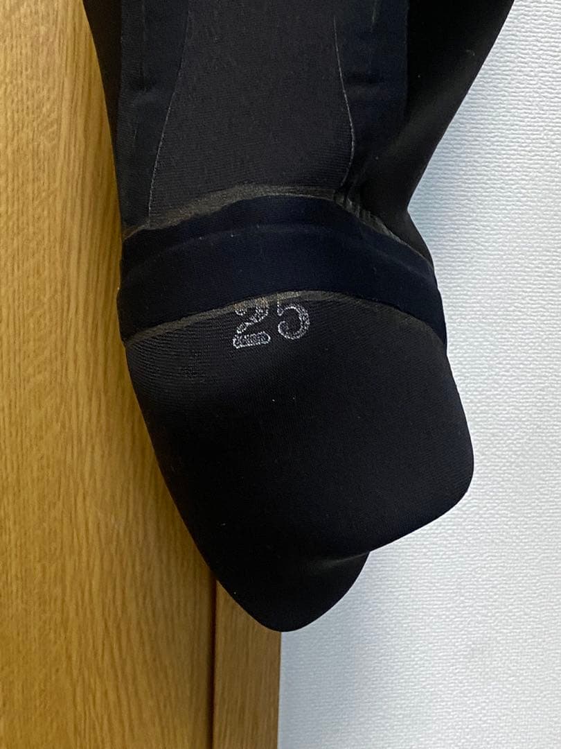 ★ブーツ付で暖か‼︎【O’Neill 】のメンズ用３ｍｍソフトドライスーツ