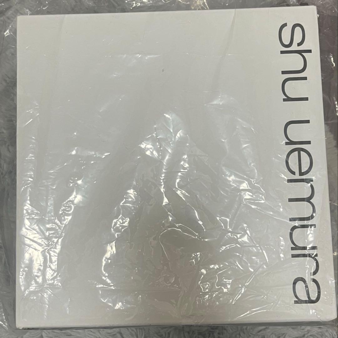 シュウウエムラ メイクボックス ジョジョ